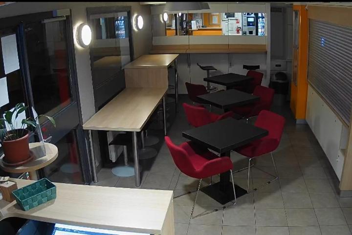 Enzo 1er Prix Hotel 3*